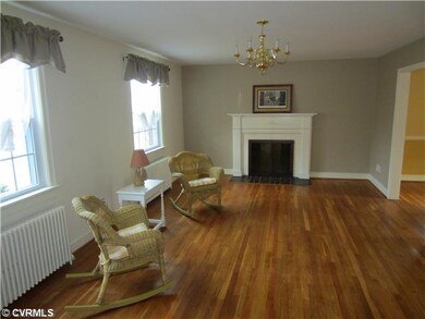 Living Room - Large living room with gleaming hard