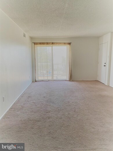 7213 Hilltop Dr unit 99, Brookhaven, PA 19015 - photo 3