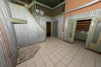 808 W Coffin St, Denison, TX 75020 - photo 5