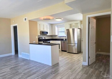 6477 Lark Ave, Milton, FL 32570 - photo 5