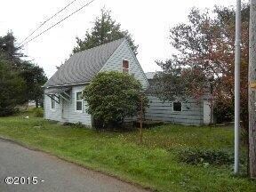 2027 SE 8th St, Lincoln City, OR 97367 - photo 2