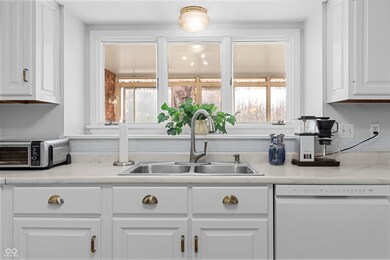 895 Briar Patch Ln, Greenwood, IN 46142 - photo 5