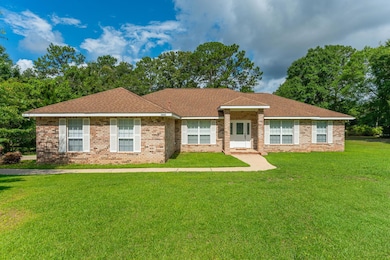 1415 Grandview Dr, Crestview, FL 32539 - photo 2