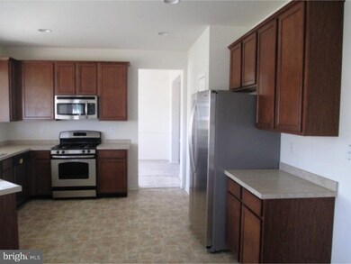 14 Granite Ln, Penns Grove, NJ 08069 - photo 5