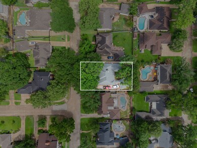 7718 Club Lake Dr, Houston, TX 77095 - photo 4