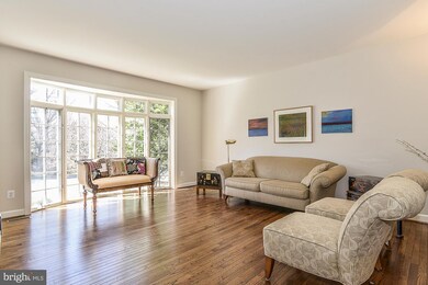 11330 Bright Pond Ln, Reston, VA 20194 - photo 5