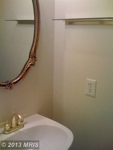 13592 Melville Ln, Chantilly, VA 20151 - photo 5