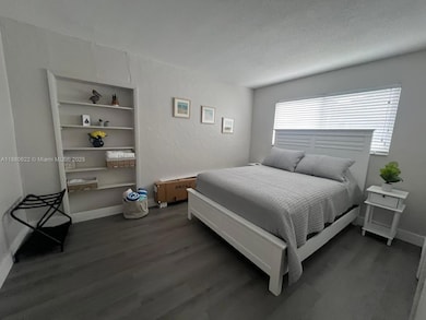 222 SW 8th St unit B, Dania, FL 33004 - photo 6