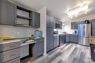 9013 220th Street Ct E, Graham, WA 98338 - photo 3