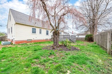 1871 Harding Dr, Wickliffe, OH 44092 - photo 4