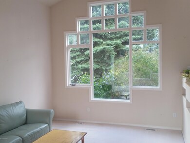 18712 Snowy Plover -Living Room