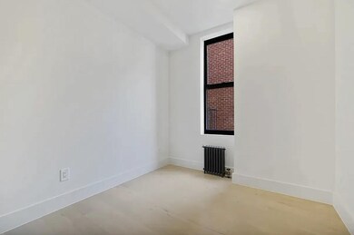 unlisted-address, New York, NY 10011 - photo 4