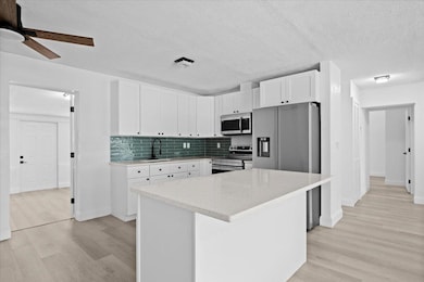 905 SE 10th St, Stuart, FL 34994 - photo 4