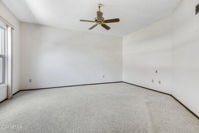 10319 W Pineaire Dr-7