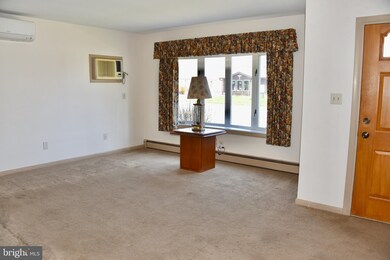210 N Kenhorst Blvd, Reading, PA 19607 - photo 6