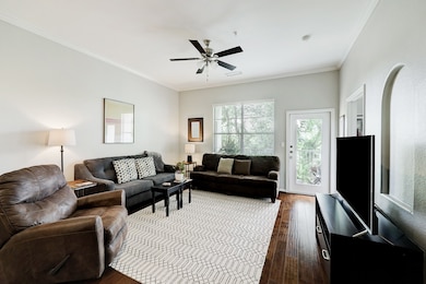 1441 East St unit 204, Houston, TX 77007 - photo 2