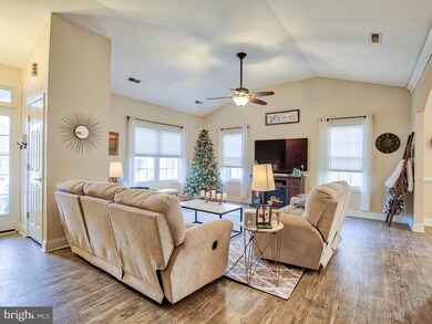 223 Lynn Dr, Stephens City, VA 22655 - photo 5