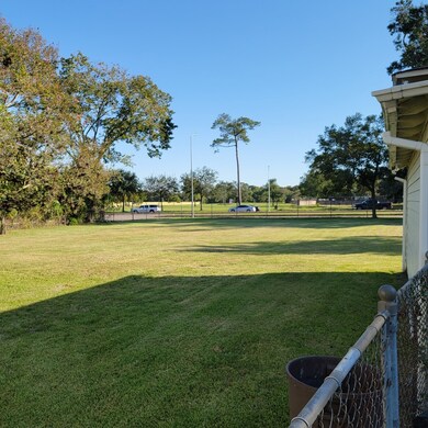 1810 Tidwell Ln, Houston, TX 77093 - photo 4