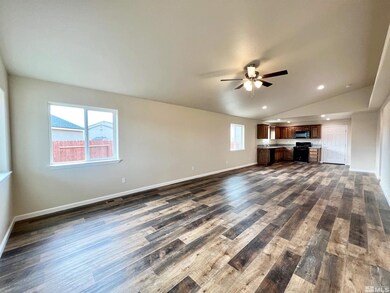 789 N Broadway St, Fallon, NV 89406 - photo 4