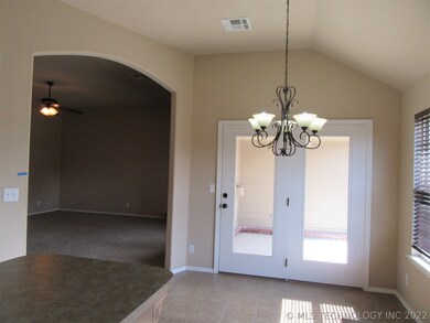1723 W Austin Place, Broken Arrow, OK 74011 - photo 5