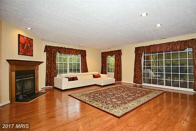 2101 Woodbox Ln unit B, Baltimore, MD 21209 - photo 3
