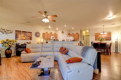 4730 Double Down Dr unit 103, Las Vegas, NV 89122 - photo 6