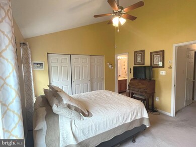 8639 Willow Leaf Ln, Odenton, MD 21113 - photo 4