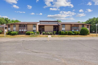 01-59 Amberly Dr, Unit G, Manalapan Town