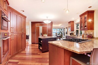 5710 W Mercer Way, Mercer Island, WA 98040 - photo 5