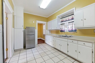 16 N Russell Ave unit 1, Aurora, IL 60506 - photo 7