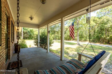 1 Exterior (3 of 3)