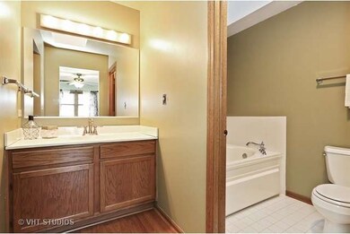 1913 Wisteria Ct unit 3, Naperville, IL 60565 - photo 6