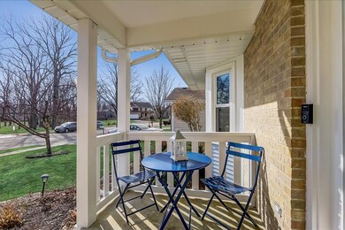 122 Michael Ave, Mundelein, IL 60060 - photo 4