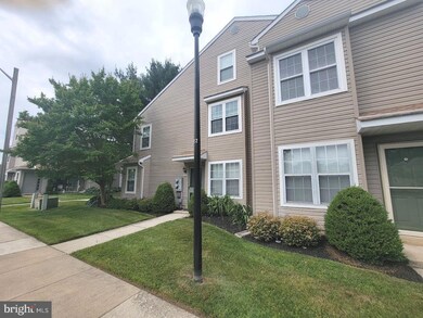 1203 Hawthorne Ct unit 1203, Sewell, NJ 08080 - photo 4