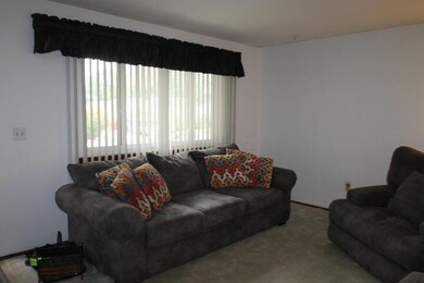 2792 Glenbriar St, Columbus, OH 43232 - photo 2