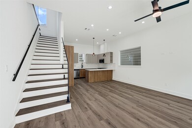 2593 Paul Quinn St, Houston, TX 77091 - photo 2