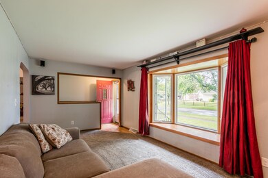 1013 S 19th St, Grand Forks, ND 58201 - photo 4