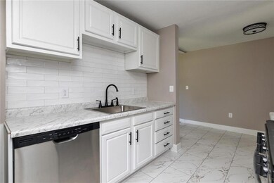 2003 Lay St, Des Moines, IA 50317 - photo 4