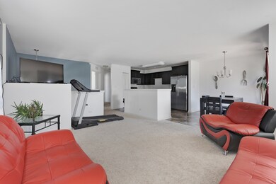 1651 Ruby Dr, Pingree Grove, IL 60140 - photo 4