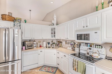 2545 Limerick Cir unit 8, Holt, MI 48842 - photo 7