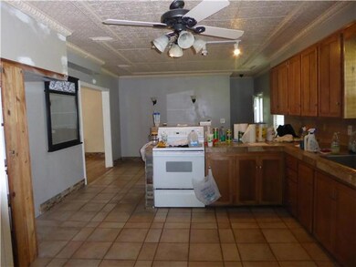 9921 W 71st St, Shawnee, KS 66203 - photo 7