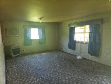 7524 Cedar Dr, Colcord, OK 74338 - photo 5