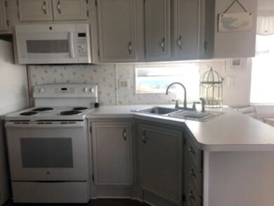 308 Route 286 unit Lot 76, Seabrook, NH 03874 - photo 7