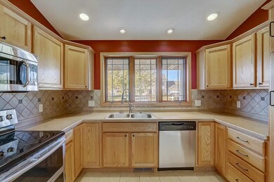 5223 Snapdragon Trail, Fitchburg, WI 53711 - photo 7