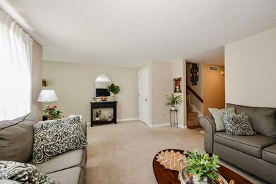 20 Albury Stone Cir unit U213, Nashua, NH 03063 - photo 3