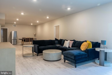 402 Meadow Creek Dr, Bowie, MD 20716 - photo 2