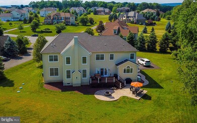 425 Jacob Ct, Nazareth, PA 18064 - photo 2