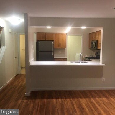 3723B Madison Ln, Falls Church, VA 22041 - photo 5