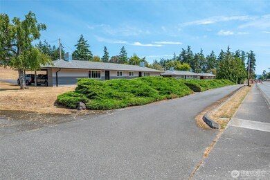 1380 SW Swantown Ave, Oak Harbor, WA 98277 - photo 6