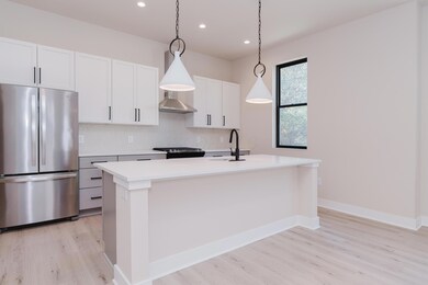 237 Redbud Aly, Columbus, OH 43206 - photo 6